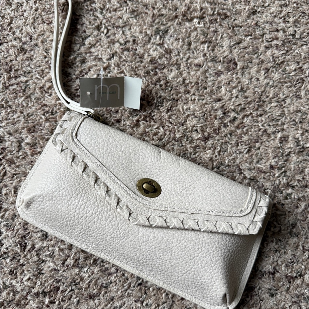 NWT! Maurices Wristlet Clutch - bone color